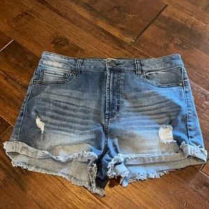 Refuge High Rise Jean Short